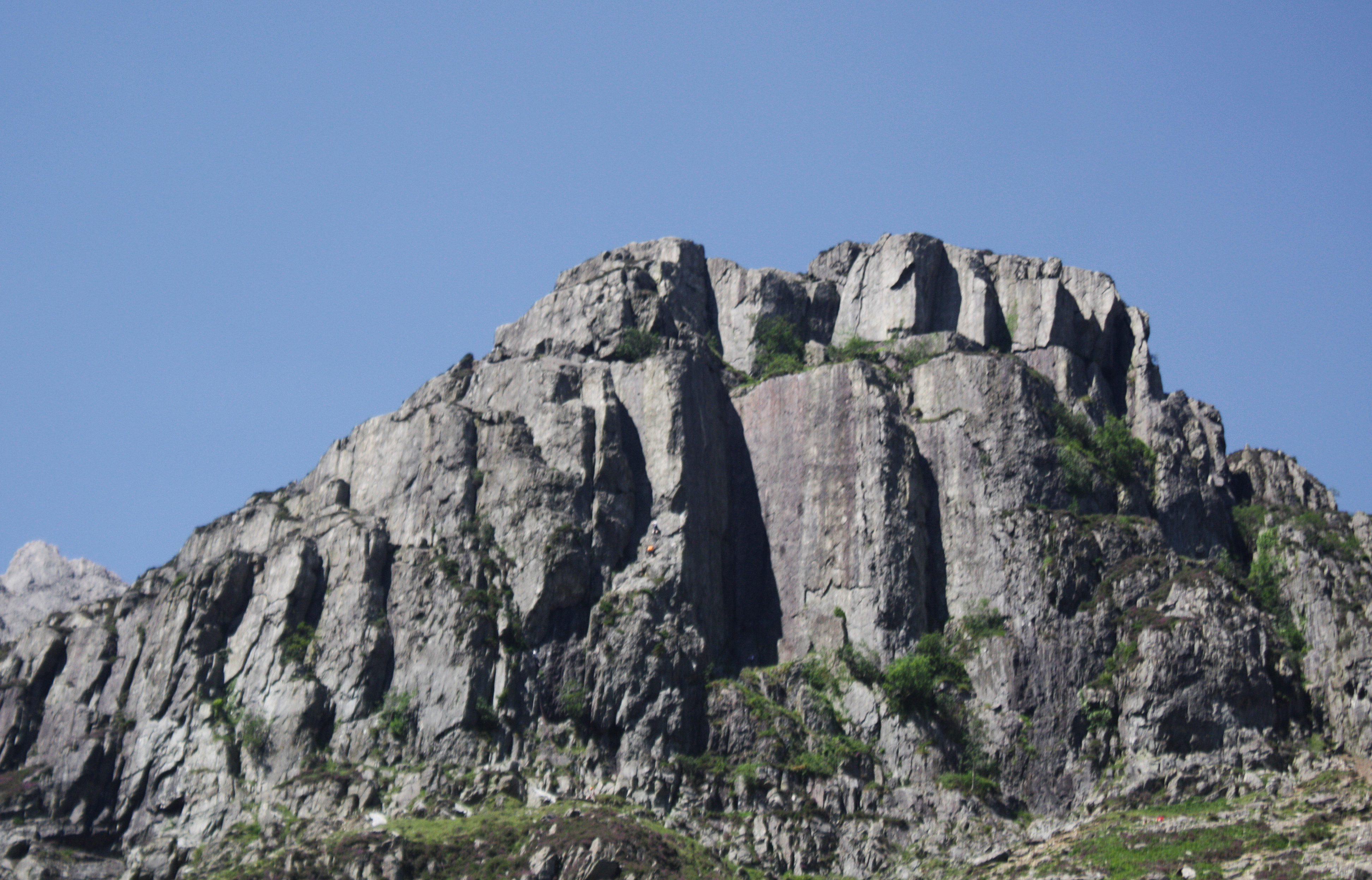 cinas cromlech.jpg